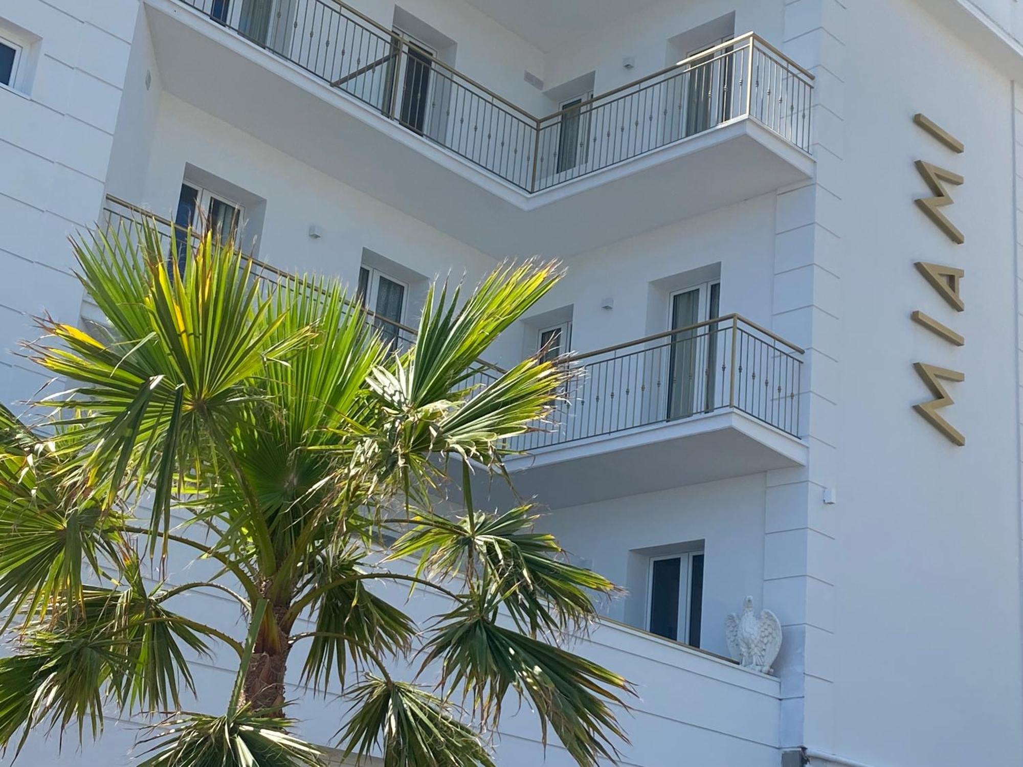 Miami Suite Hotel Bellaria-Igea Marina Eksteriør bilde