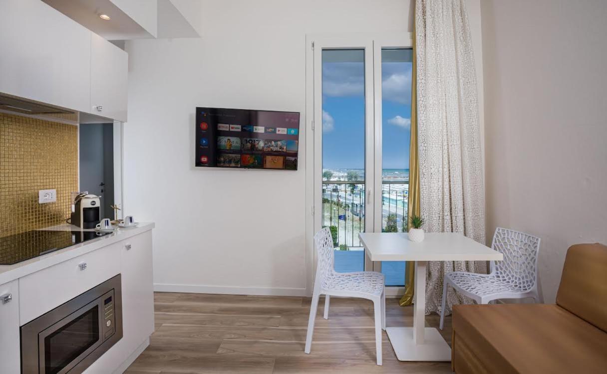 Miami Suite Hotel Bellaria-Igea Marina Eksteriør bilde